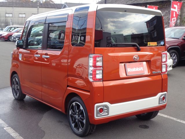 Daihatsu WAKE 2018-06 186448-1