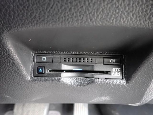 Toyota PRIUS PHV 2018-10 196167-21