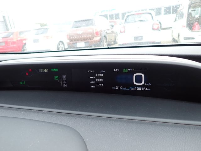 Toyota PRIUS PHV 2018-10 196167-14