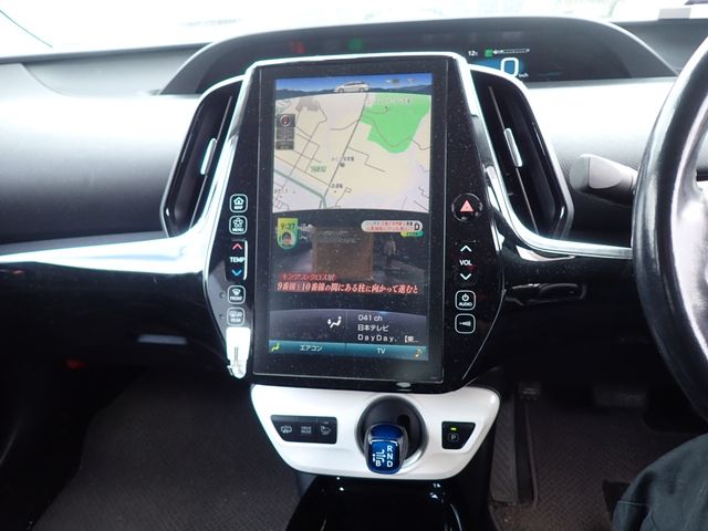 Toyota PRIUS PHV 2018-10 196167-17