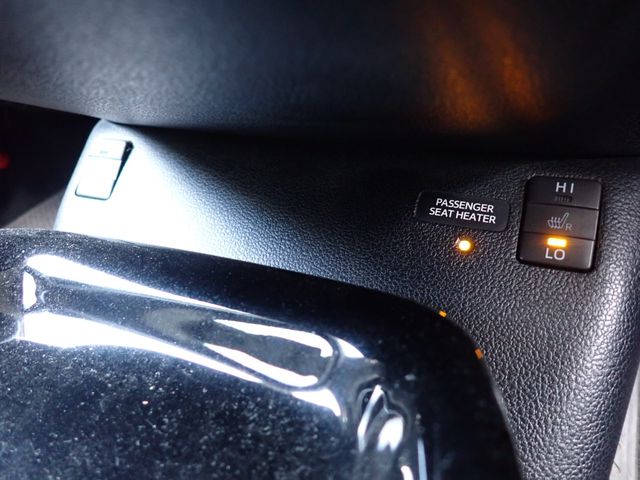 Toyota PRIUS PHV 2018-10 196167-18