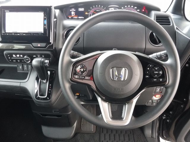 Honda N BOX CUSTOM 2019-04 188295-1