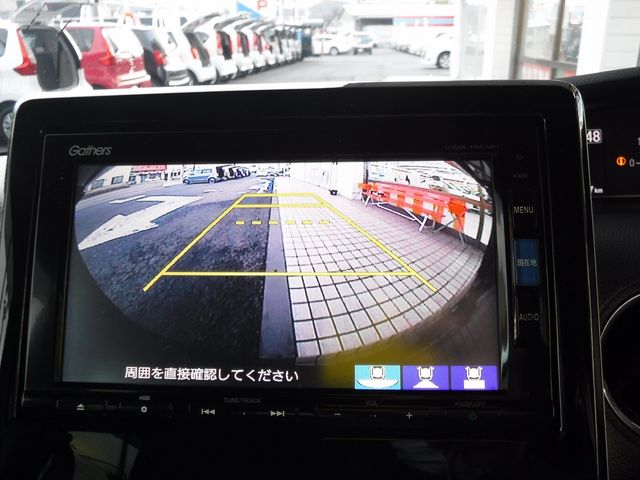 Honda N BOX CUSTOM 2019-04 188295-13