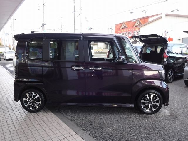 Honda N BOX CUSTOM 2019-04 188295-3