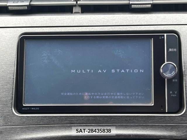 Toyota PRIUS 2013-07 385840-2