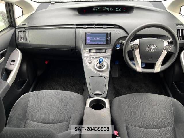 Toyota PRIUS 2013-07 385840-1