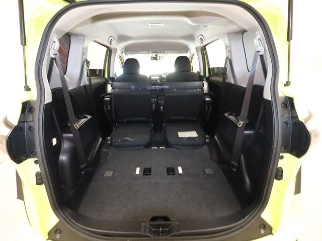 Toyota SIENTA 2015-12 6725-8