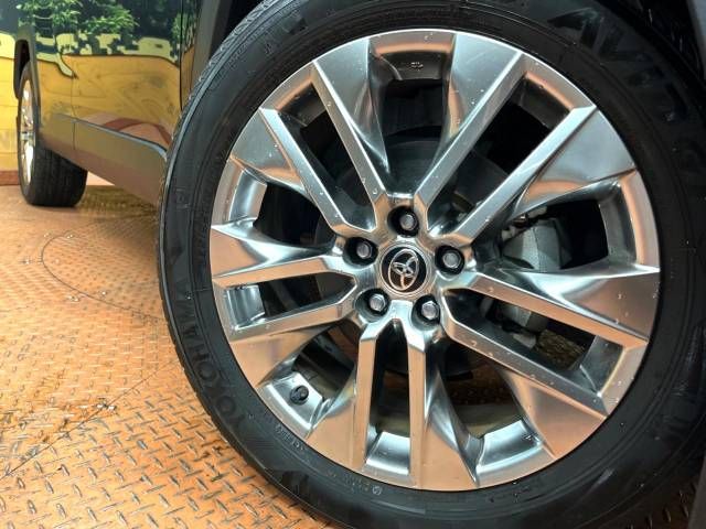 Toyota RAV4 2020-02 181523-13