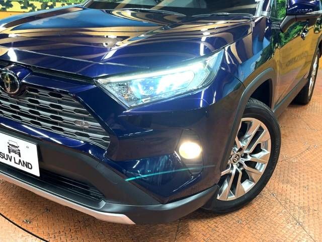 Toyota RAV4 2020-02 181523-12