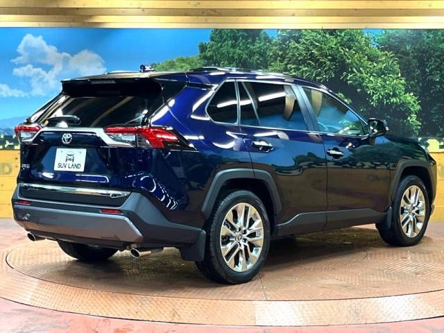 Toyota RAV4 2020-02 181523-17