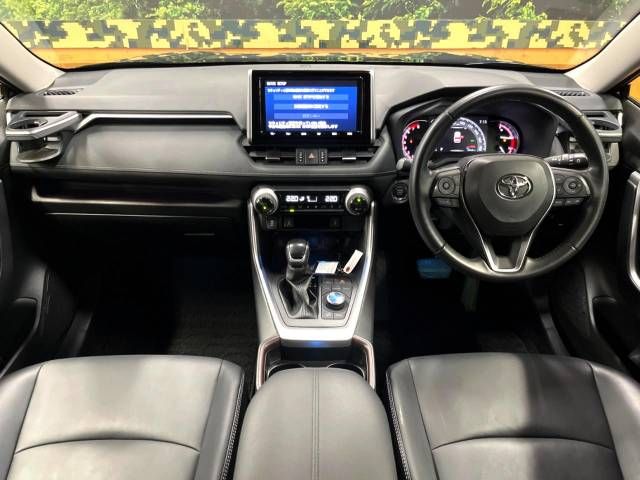 Toyota RAV4 2020-02 181523-1