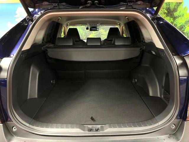Toyota RAV4 2020-02 181523-10