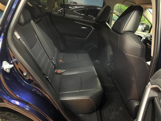 Toyota RAV4 2020-02 181523-9