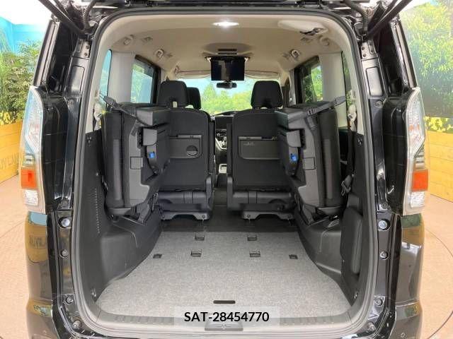 Nissan SERENA 2019-02 216966-11