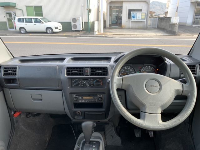 Nissan CLIPPER RIO 2008-08 12428-1