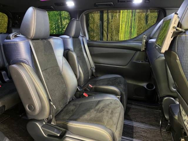 Toyota VELLFIRE 2017-01 181381-9