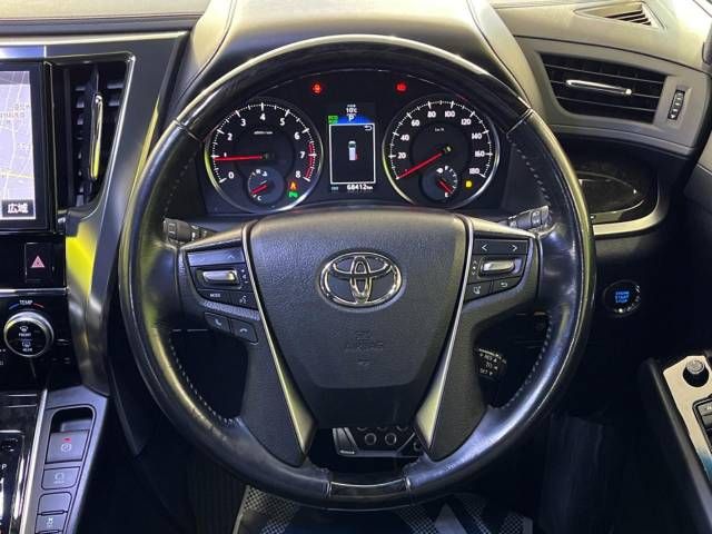 Toyota VELLFIRE 2017-01 181381-12