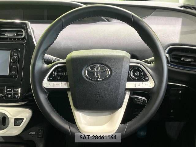 Toyota PRIUS 2016-07 380472-11
