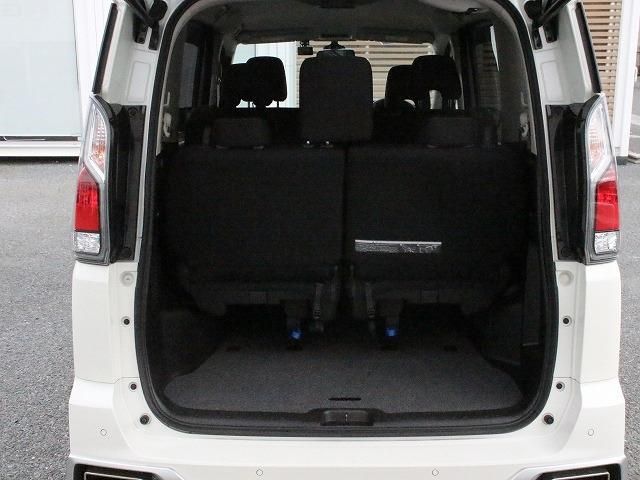 Nissan SERENA 2016-11 24158-16