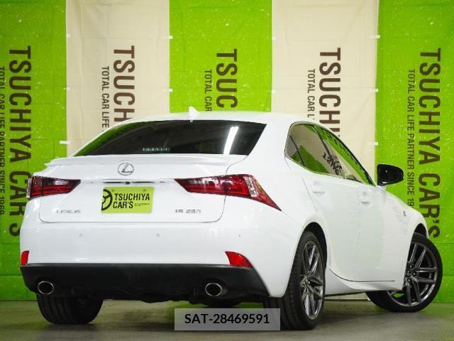 Lexus IS 2014-03 253297-1