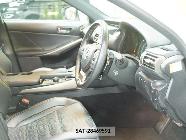 Lexus IS 2014-03 253297-26