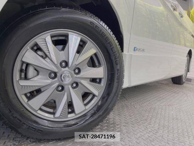 Nissan SERENA 2018-10 347094-13