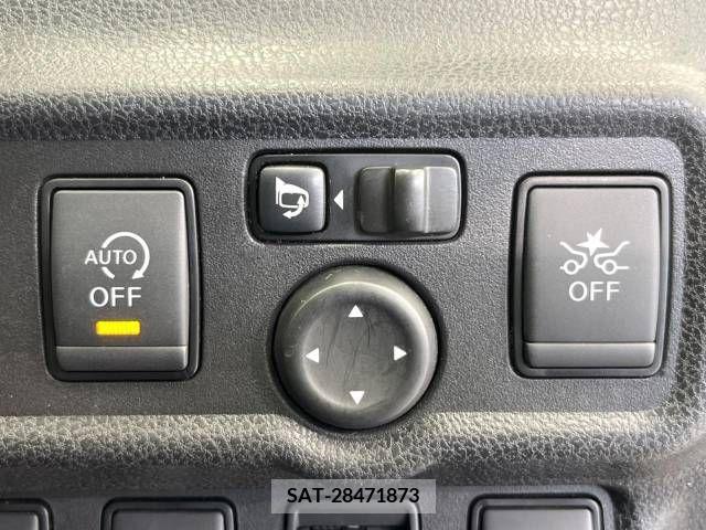 Nissan NOTE 2019-03 247824-6