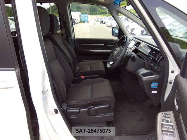 Honda e 2021-05 332221-3