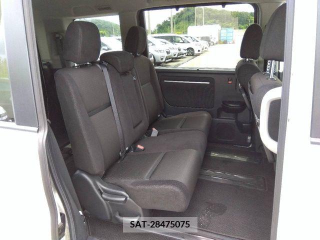 Honda e 2021-05 332221-4
