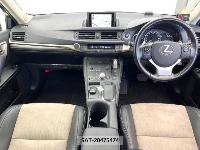 Lexus CT 2017-08 353906-1
