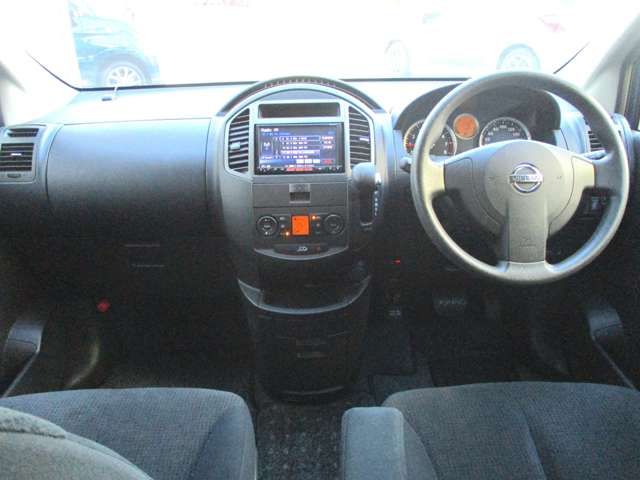 Nissan LAFESTA 2012-10 5567-1