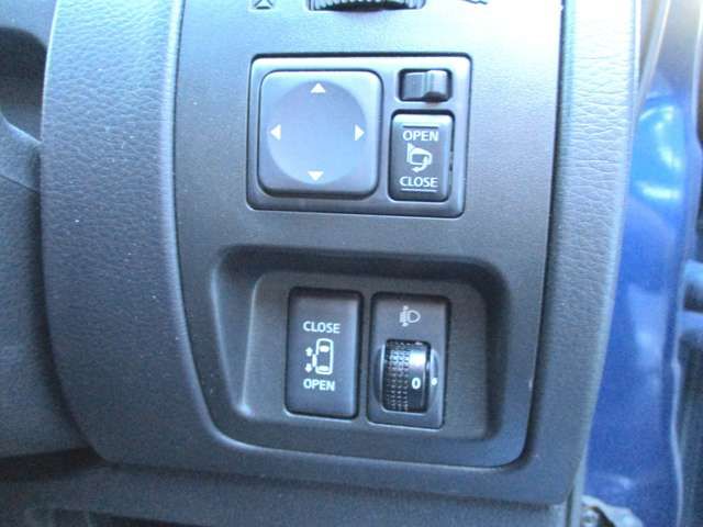 Nissan LAFESTA 2012-10 5567-2