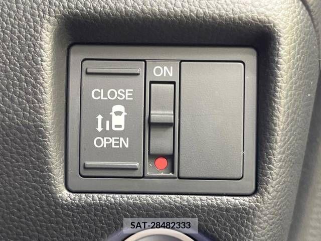 Honda N BOX CUSTOM 2023-06 307439-5
