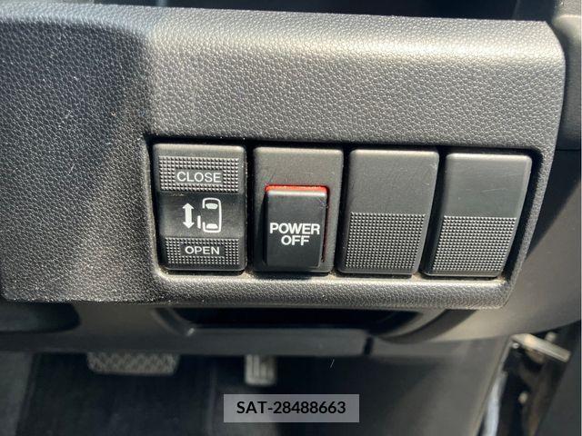 Mazda PREMACY 2015-02 281674-6