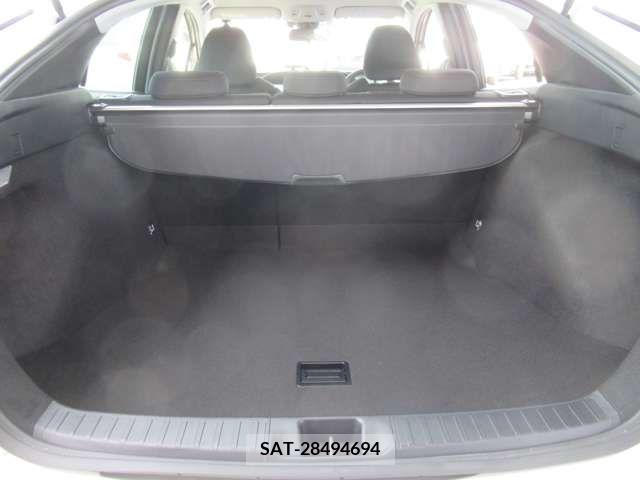 Toyota PRIUS 2019-05 322544-14