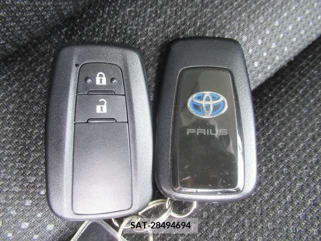 Toyota PRIUS 2019-05 322544-11