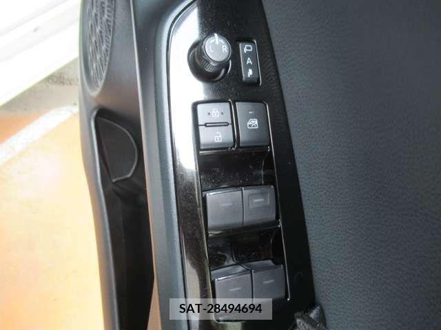 Toyota PRIUS 2019-05 322544-10