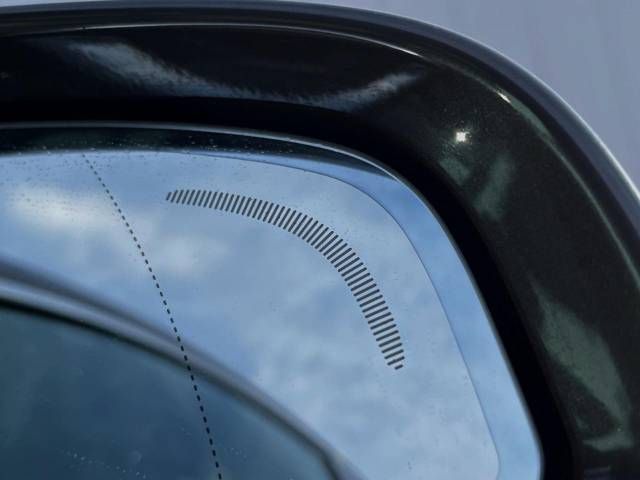 Volvo V60 2018-12 193907-8