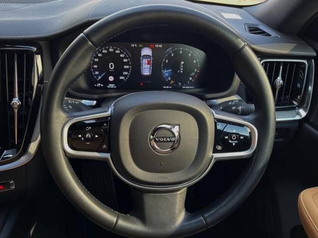 Volvo V60 2018-12 193907-10