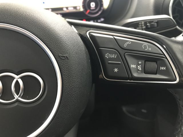 Audi Q2 2019-10 6953-25