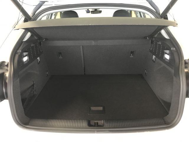 Audi Q2 2019-10 6953-12