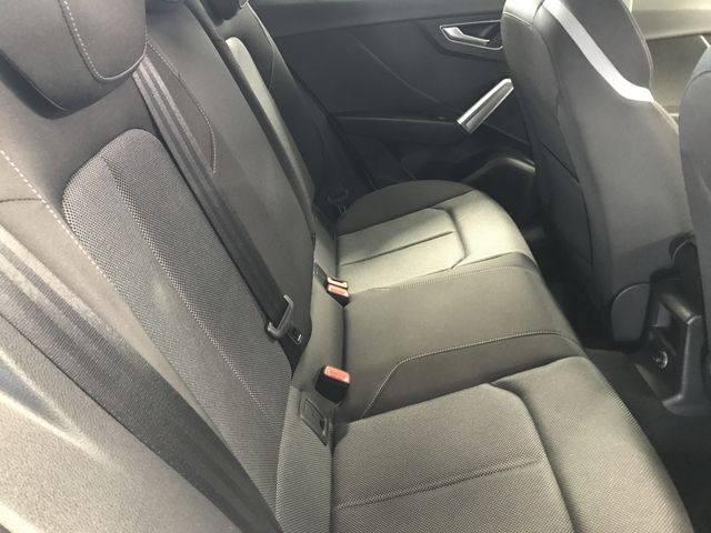 Audi Q2 2019-10 6953-11