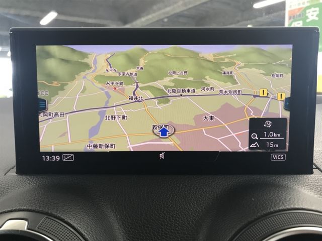 Audi Q2 2019-10 6953-15