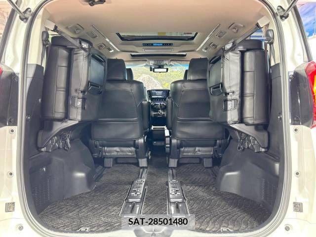 Toyota ALPHARD 2018-08 216804-11