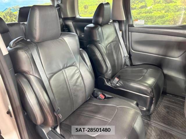 Toyota ALPHARD 2018-08 216804-9