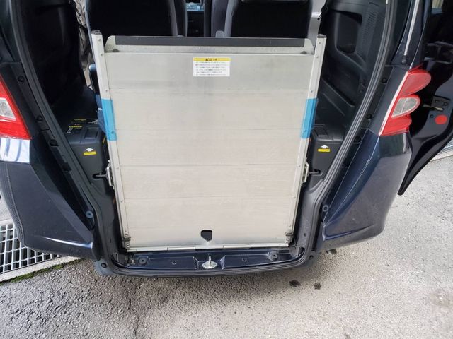 Honda FREED 2009-07 1879-17