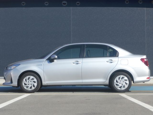 Toyota COROLLA AXIO 2018-10 10776-16