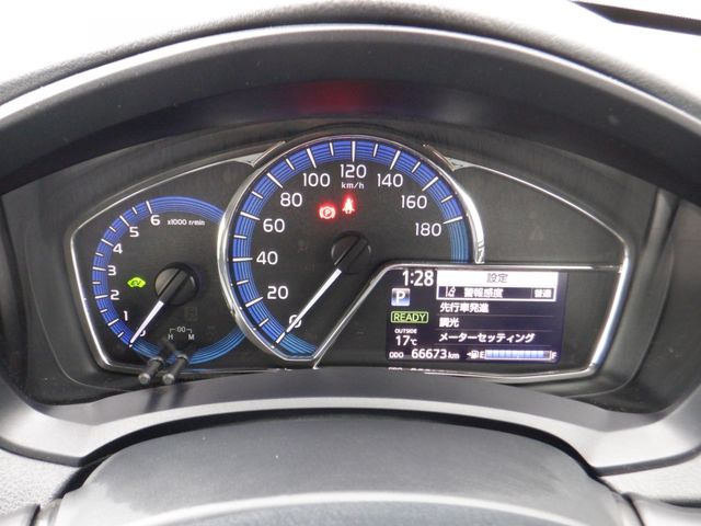 Toyota COROLLA AXIO 2018-10 10776-3
