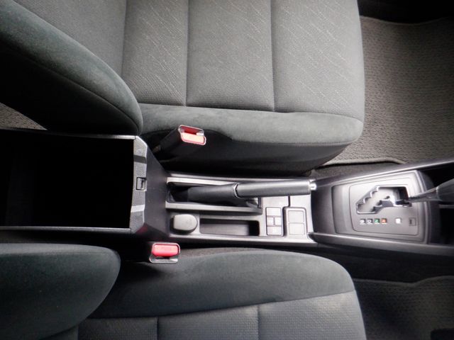 Toyota COROLLA AXIO 2018-10 10776-9
