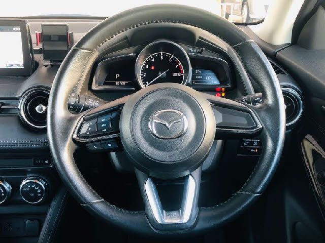 Mazda DEMIO 2018-11 8339-13